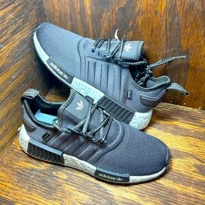 Size 5  mens - adidas NMD_R1 Night gray‎  Women 6.5